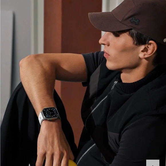 Hermes Apple Watch White Watch Band - Picture 6 of 8